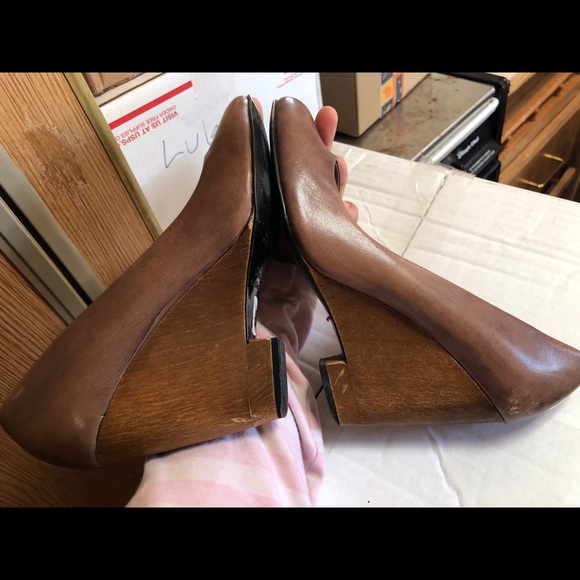 Zara Brown Tan Wedge Shoes Slip On 
Size US 6.5 GUC - Picture 3 of 10